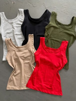 Musculosa basica de algodon con lycra