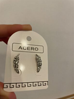 Aro hojas con piedritas