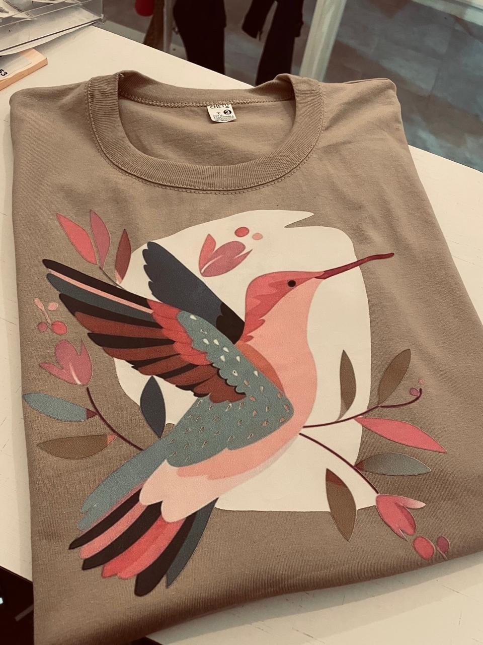 Remera de algodon colibrie T2